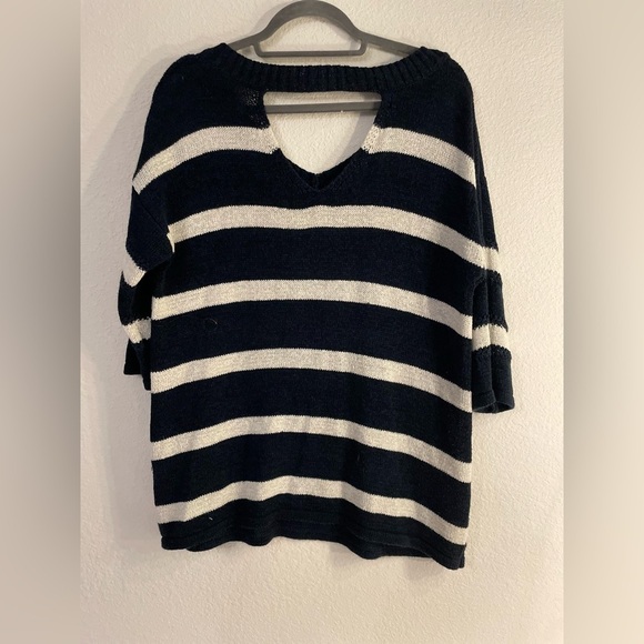 Maurices Navy and White Striped Sweater v neck cross size 0 - Picture 3 of 6